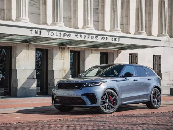 Dịch vụ thay Kính chắn gió xe Range Rover Velar tận nơi